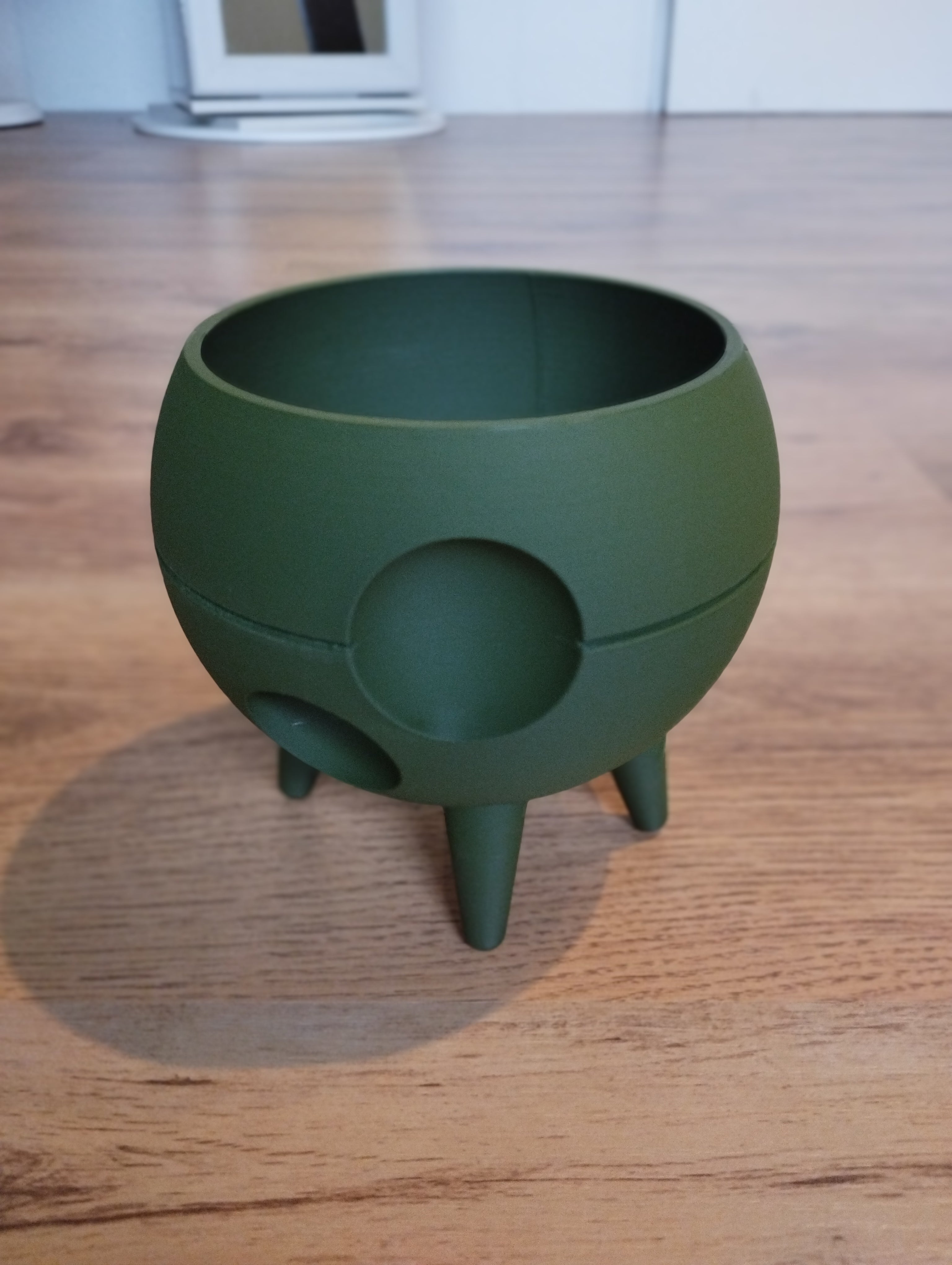 Space Plant Pot